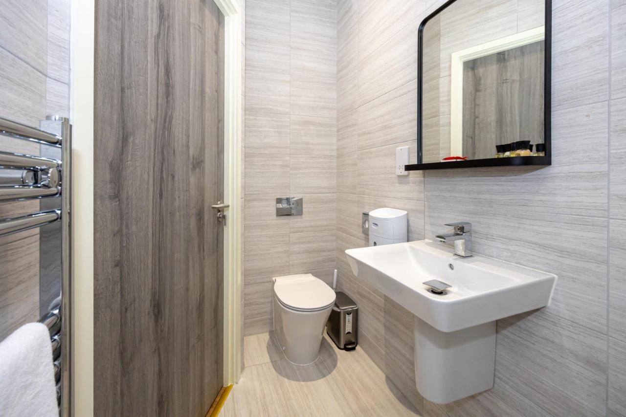 Amazing 1Bd Apartment China Town Manchester Buitenkant foto