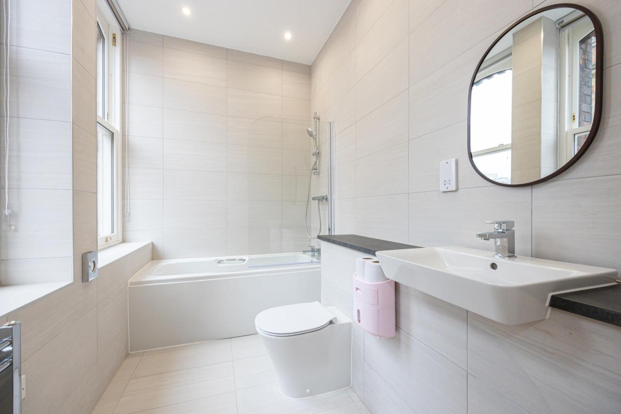 Amazing 1Bd Apartment China Town Manchester Buitenkant foto